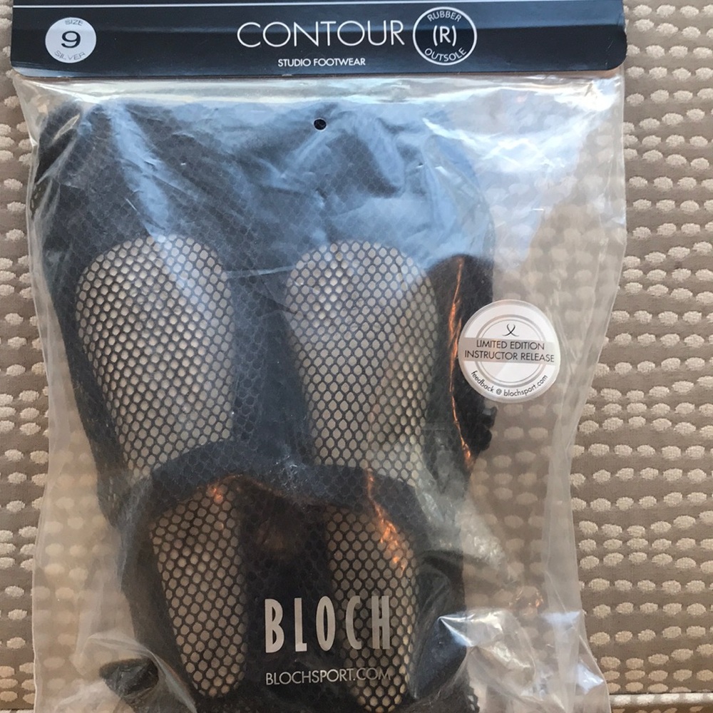 Contour Studio Footwear